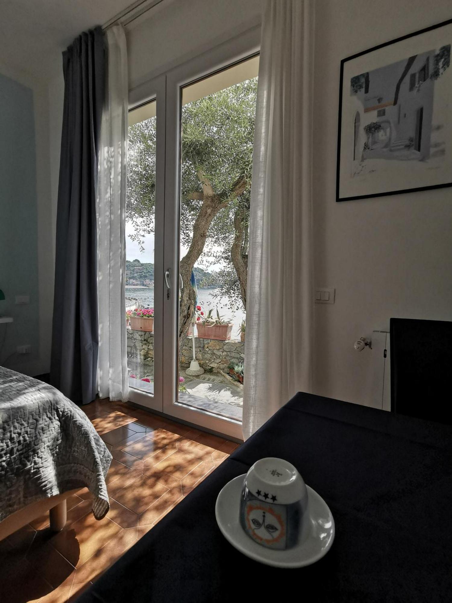 بورتوفينيري B&B La Palafitta المظهر الخارجي الصورة
